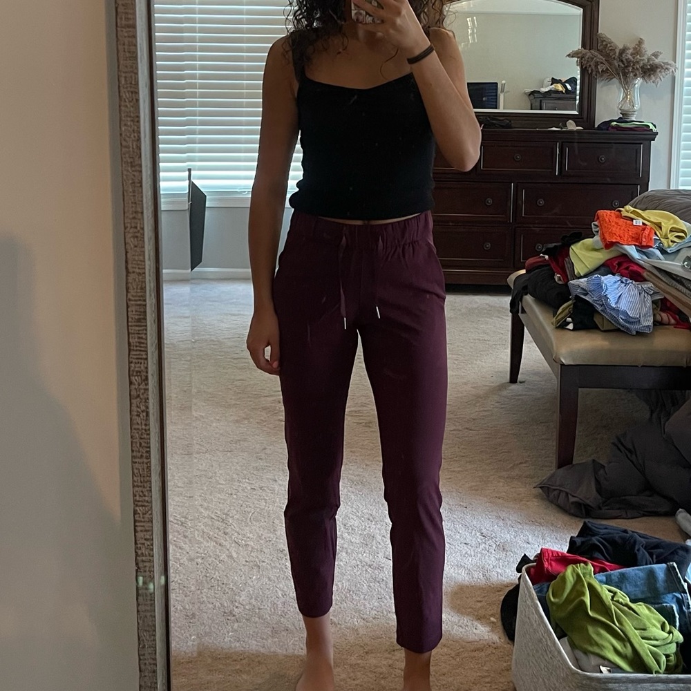 Lululemon Burgundy On the Fly 7/8 Pants